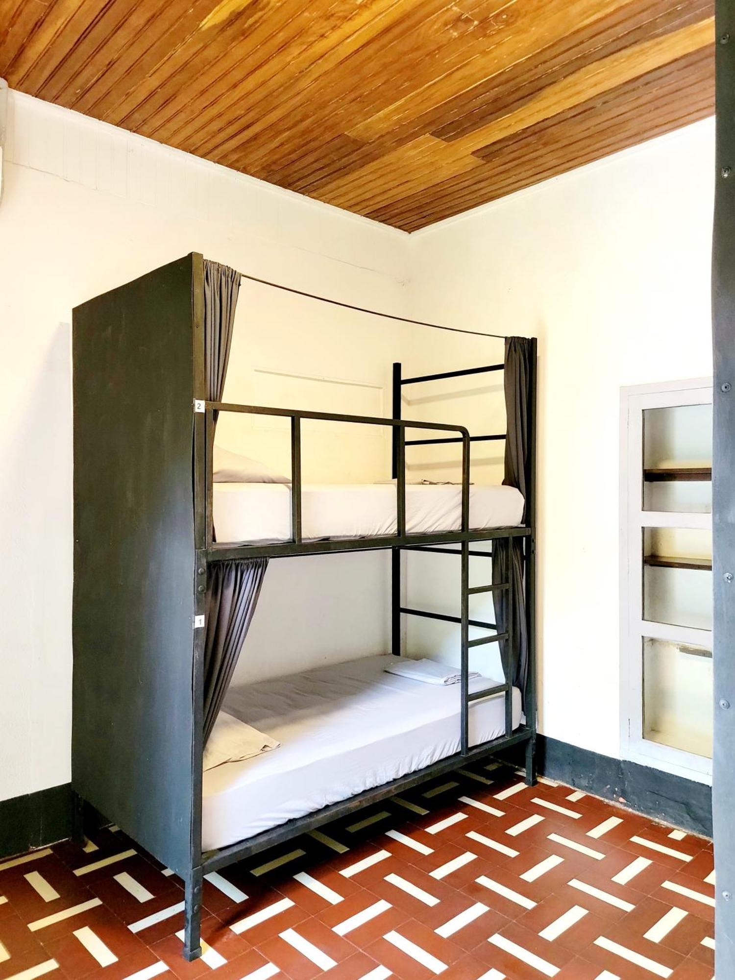 Poco A Poco Junior Hostel Leon Ngoại thất bức ảnh