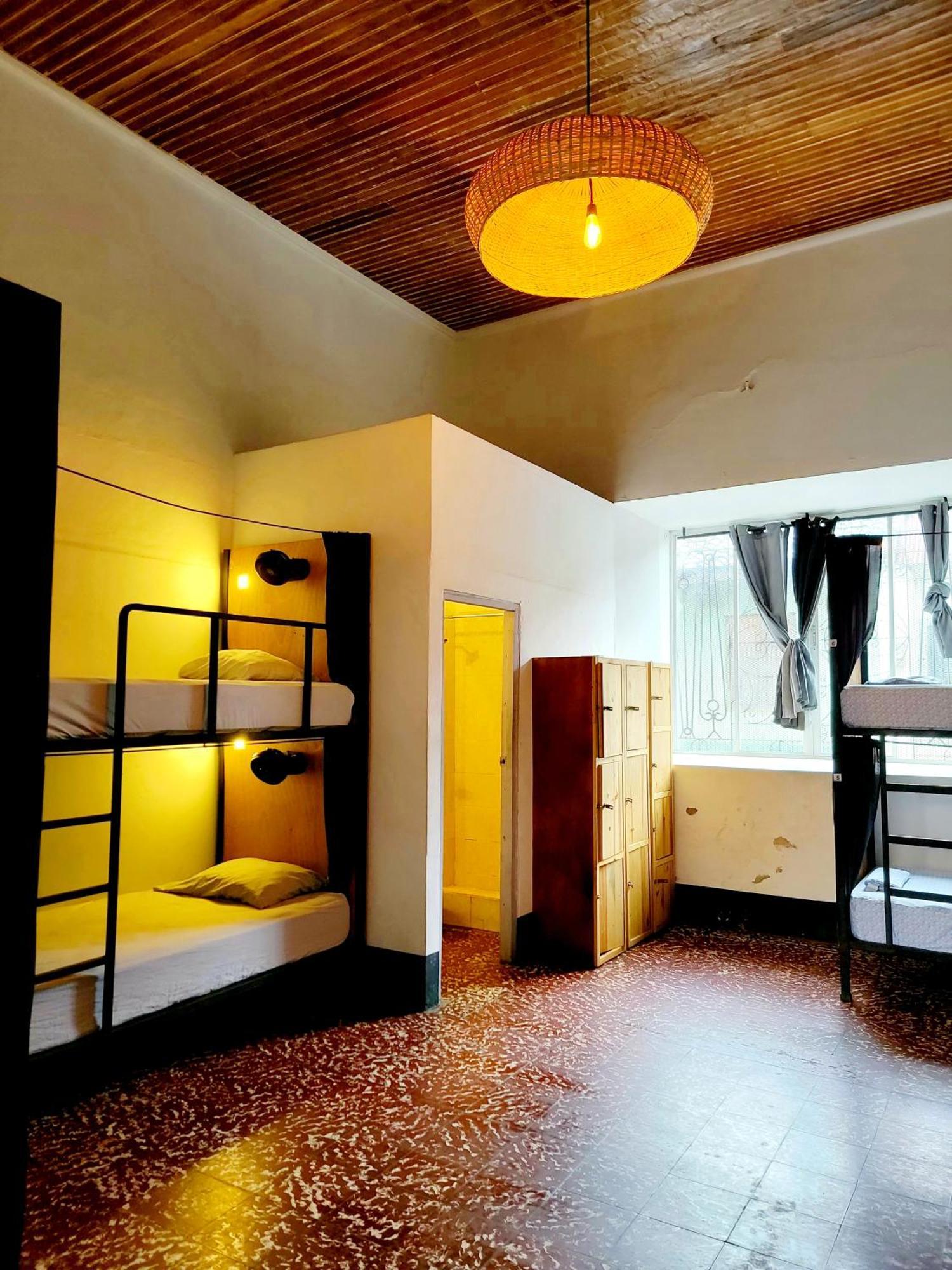 Poco A Poco Junior Hostel Leon Ngoại thất bức ảnh