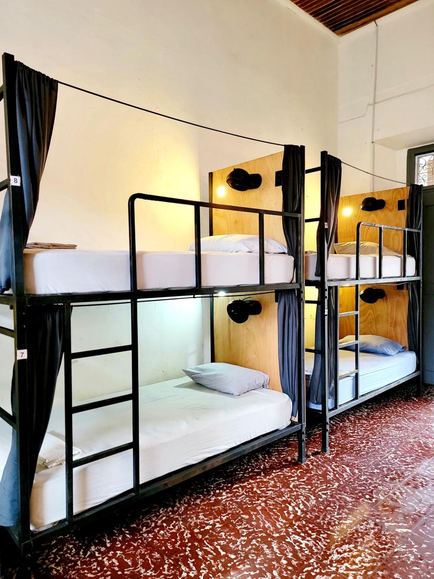 Poco A Poco Junior Hostel Leon Ngoại thất bức ảnh