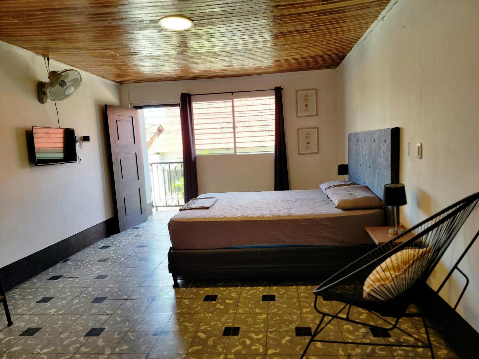 Poco A Poco Junior Hostel Leon Ngoại thất bức ảnh